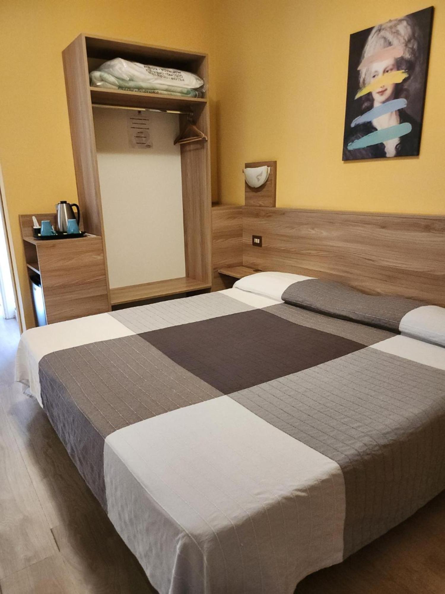 Hotel Route 9 Cadeo Ngoại thất bức ảnh