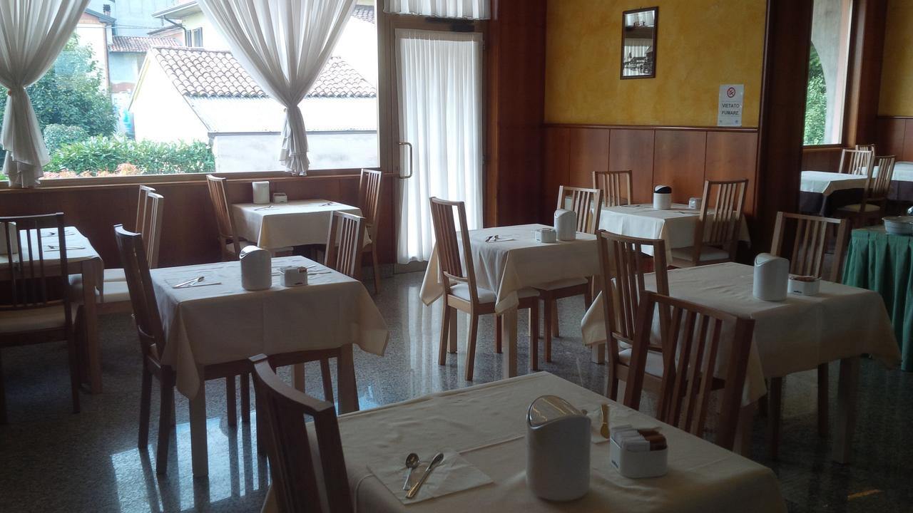 Hotel Route 9 Cadeo Ngoại thất bức ảnh