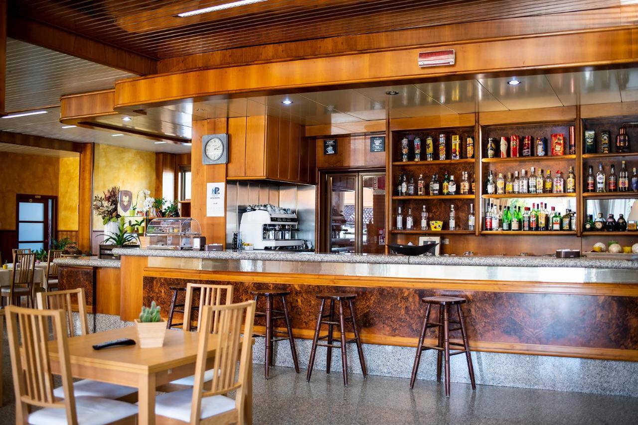 Hotel Route 9 Cadeo Ngoại thất bức ảnh